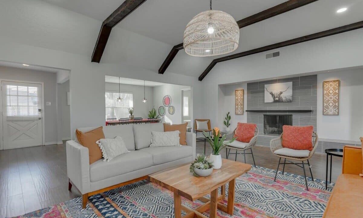 Photo of Livingroom in Garland