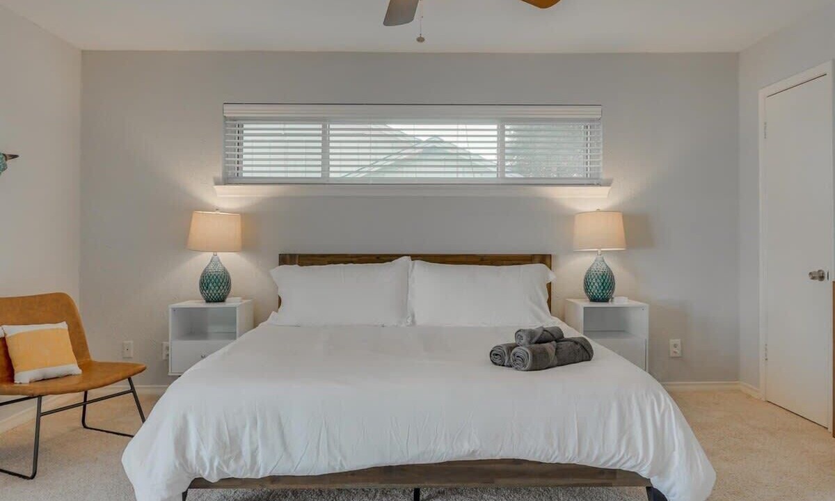 Photo of Bedroom in Garland