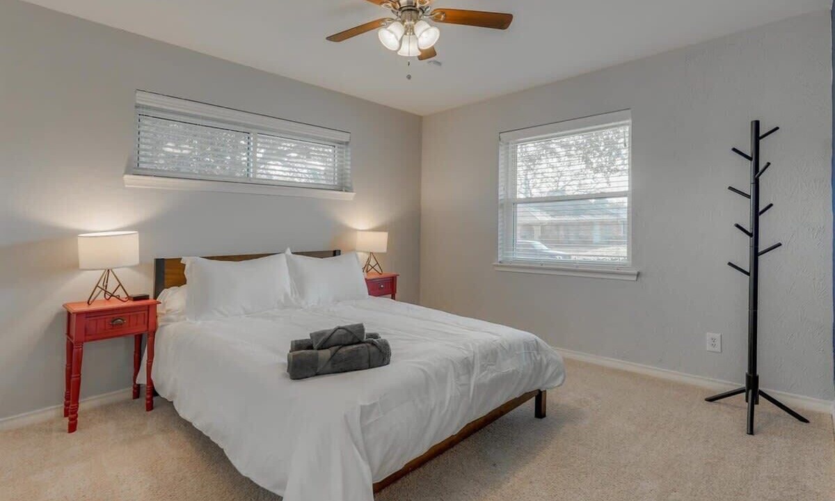 Photo of Bedroom in Garland