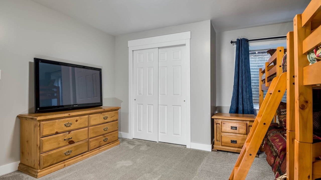 Photo of Bedroom in Cottonwood Heights