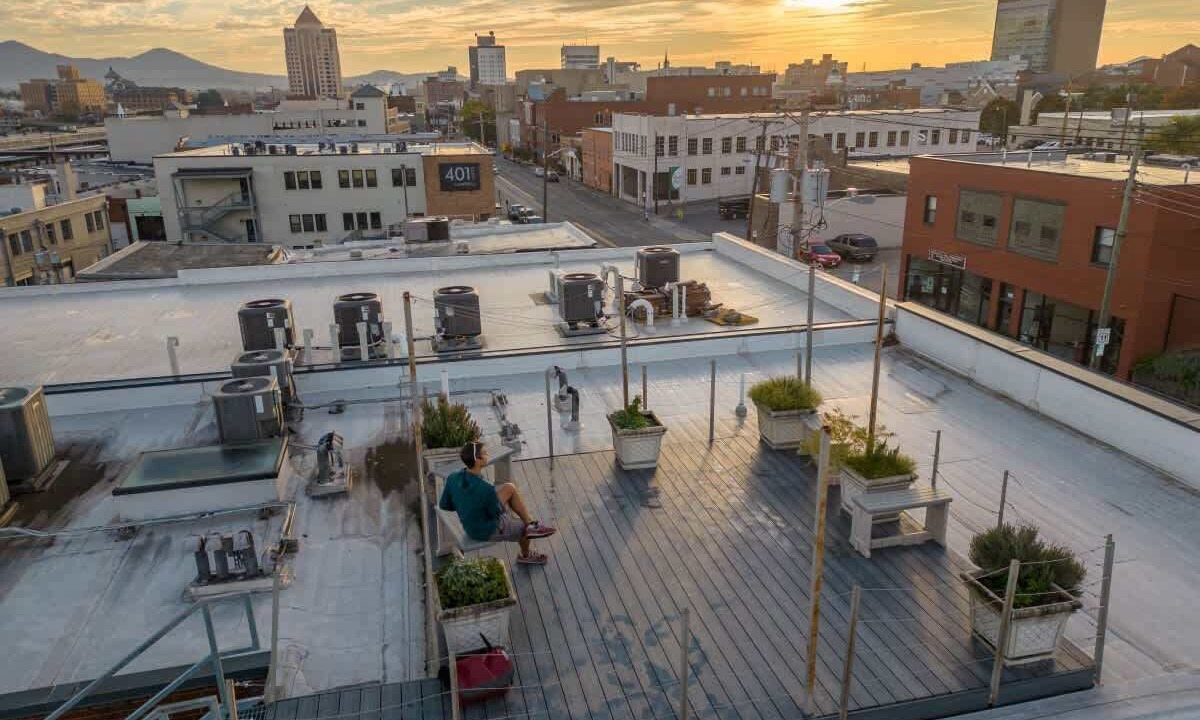 Photo of Others in Roanoke