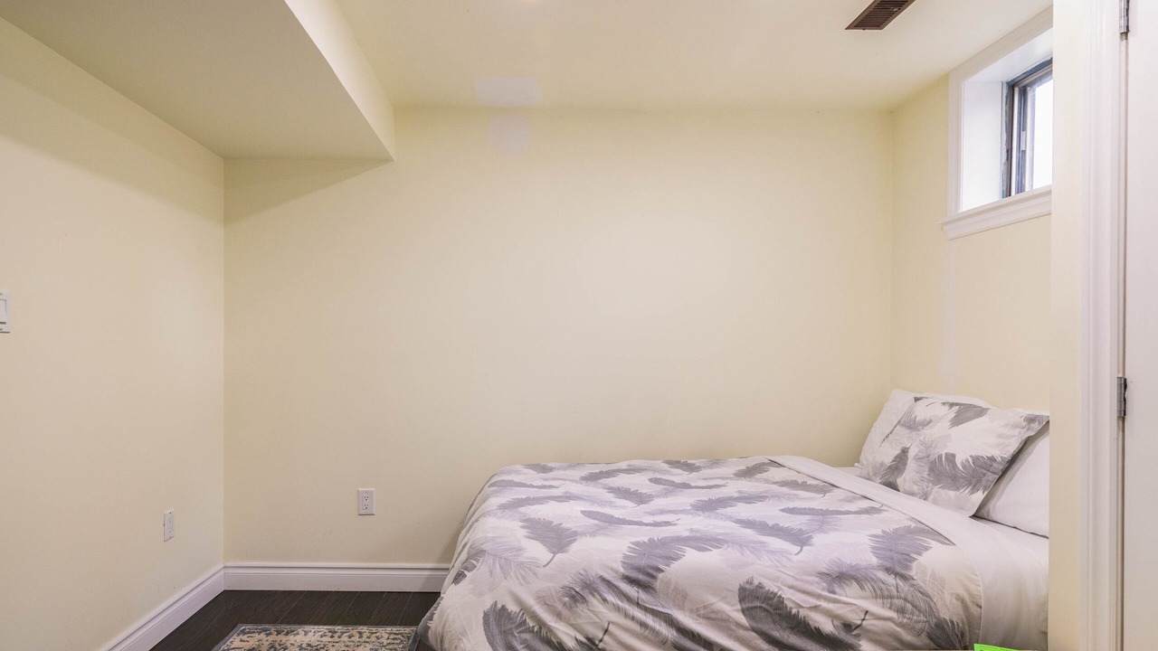Photo of Bedroom in Newmarket