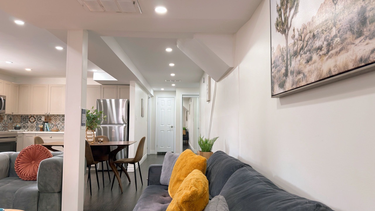 Photo of Livingroom in Newmarket