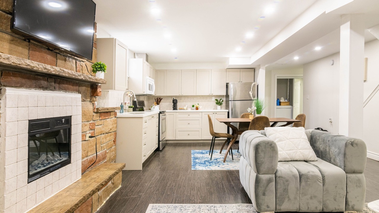Photo of Livingroom in Newmarket