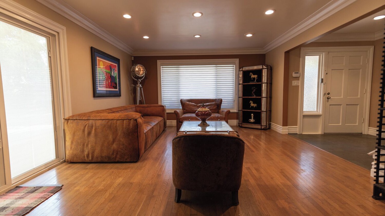 Photo of Others in Hood