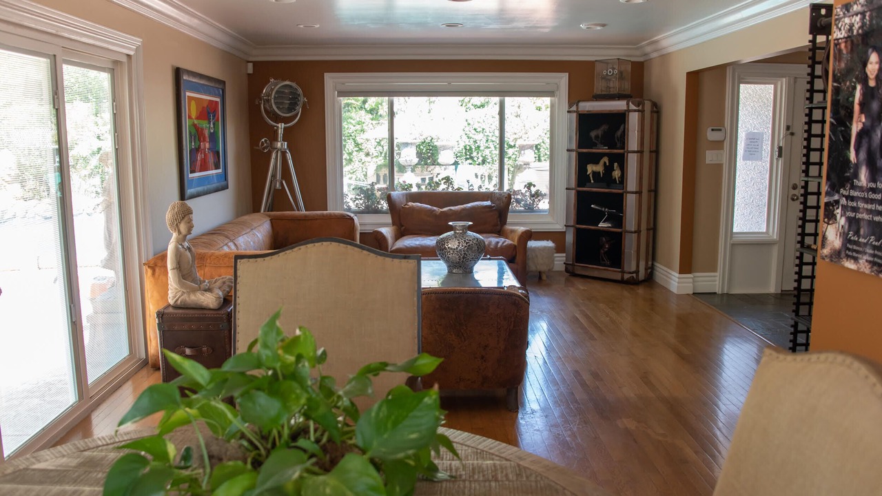 Photo of Others in Hood