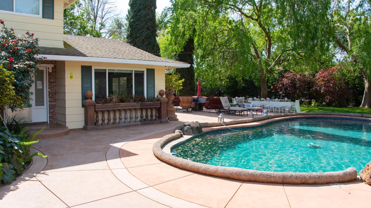 Photo of Outdoor in Hood