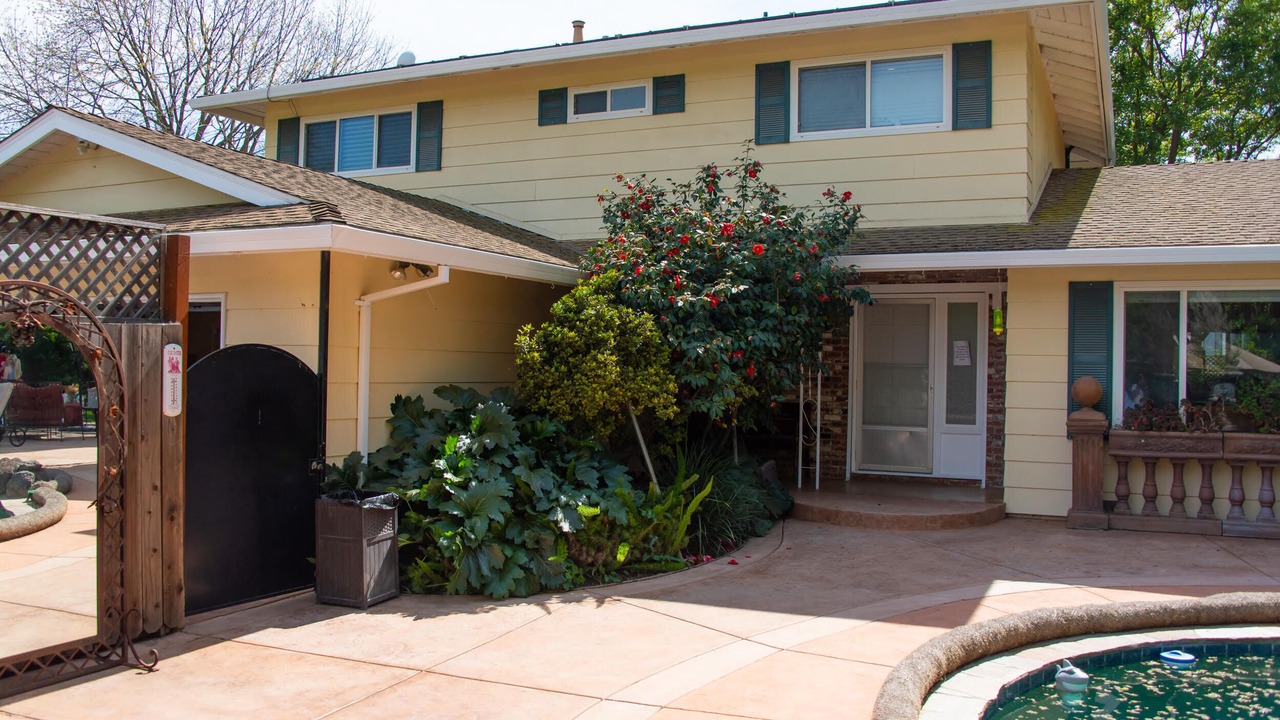 Photo of Outdoor in Hood