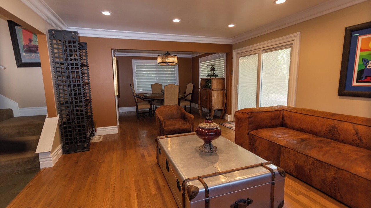 Photo of Others in Hood