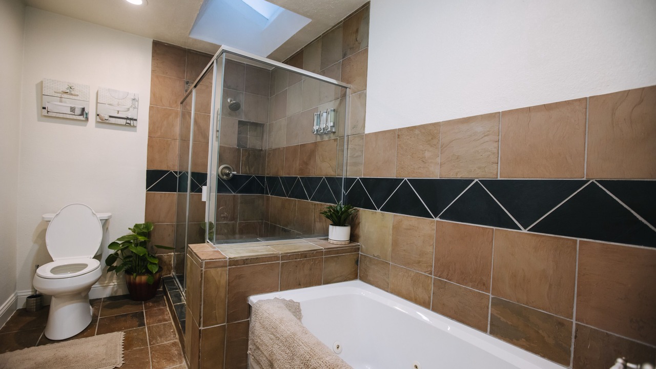 Photo of Bathroom in Lake Highlands