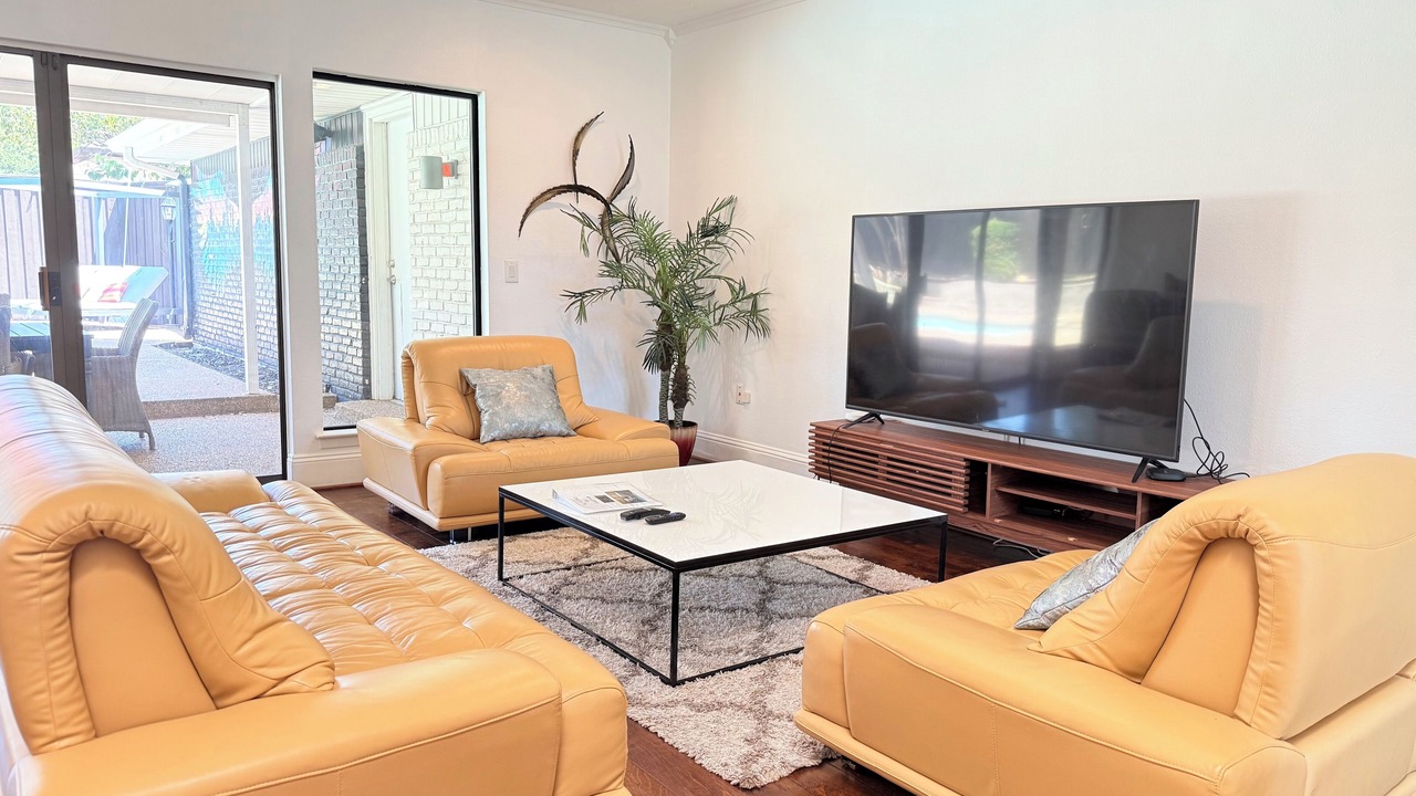 Photo of Livingroom in Lake Highlands