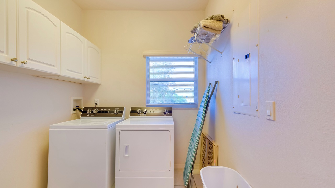 Photo of Bedroom in Weeki Wachee Gardens