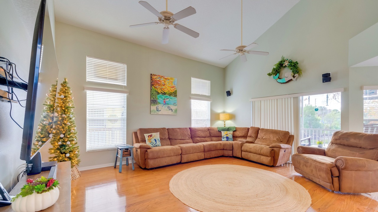 Photo of Bedroom in Weeki Wachee Gardens
