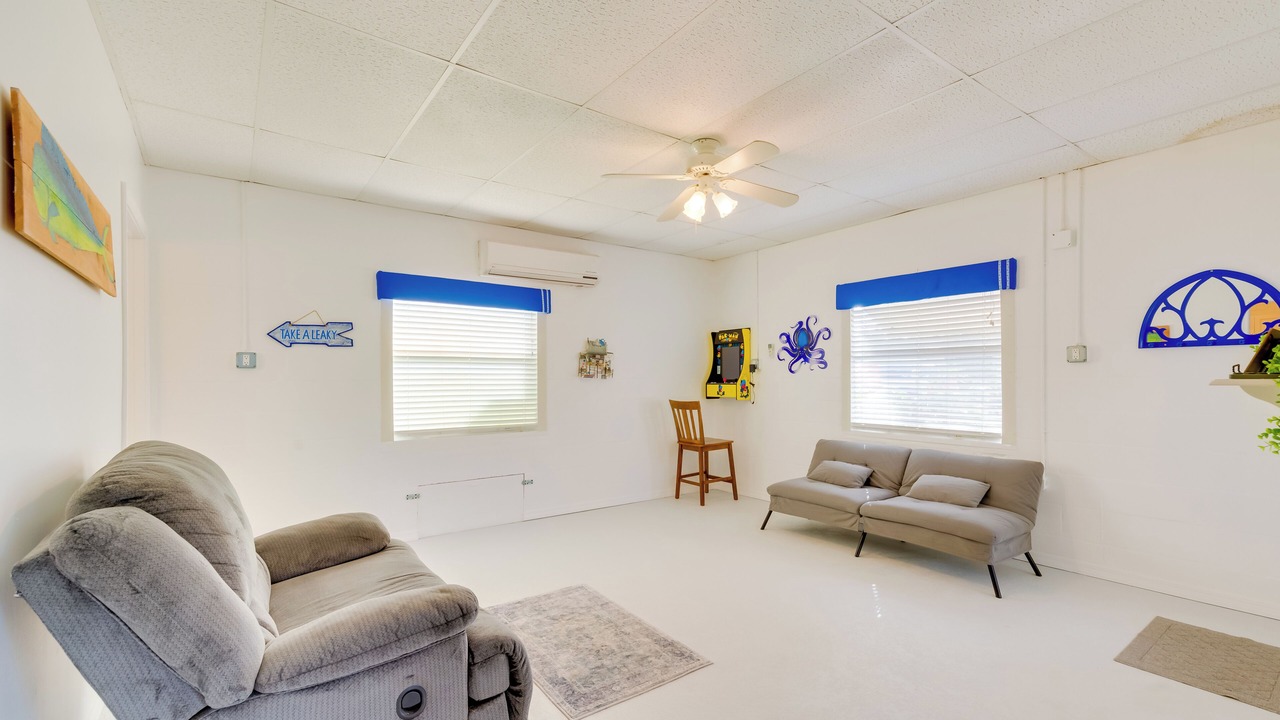 Photo of Bedroom in Weeki Wachee Gardens