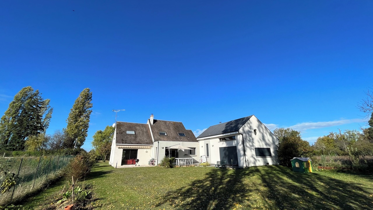 Photo of Outdoor in Paucourt