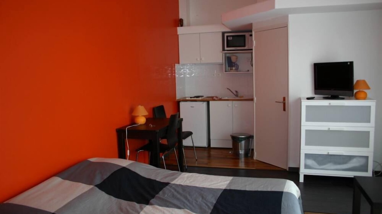 Photo of Others in Santy - La Plaine