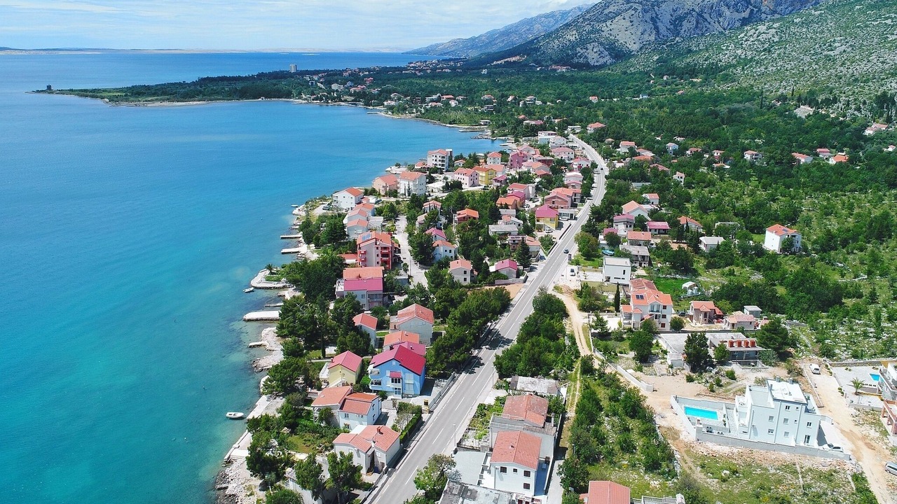 Photo of Outdoor in Seline
