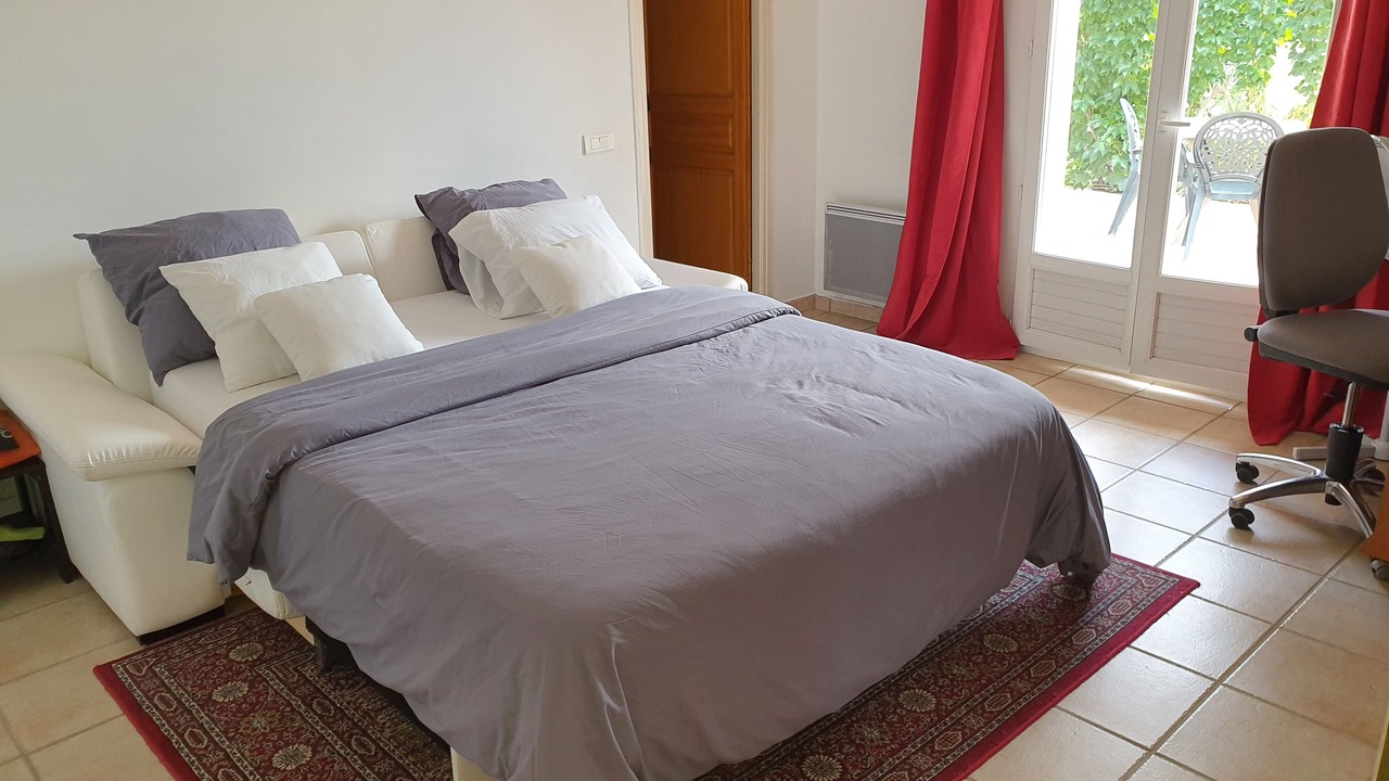 Photo of Bedroom in Boisseron