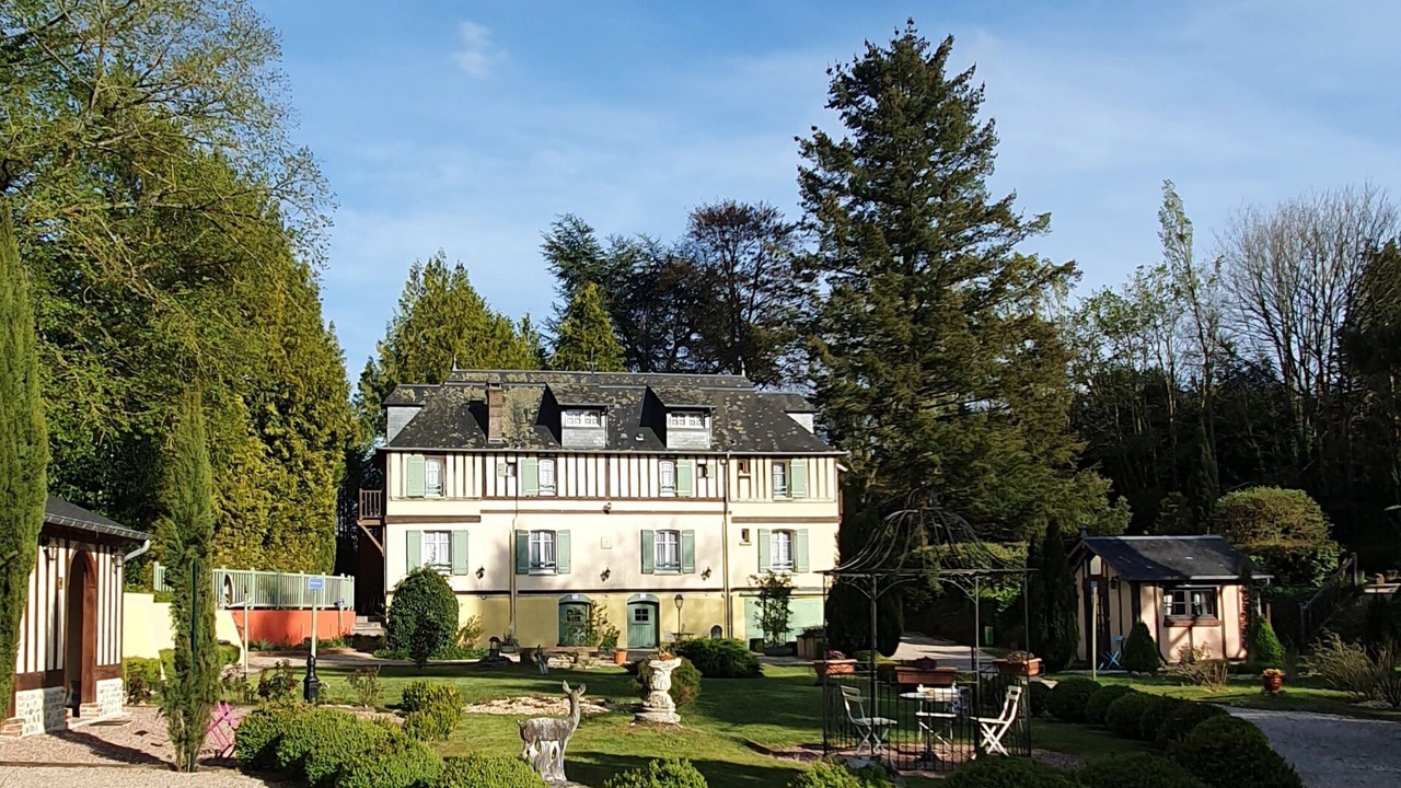 Photo of Outdoor in Courtonne-la-Meurdrac