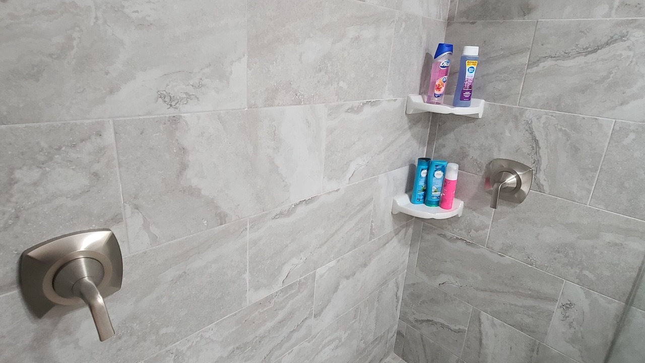 Photo of Bathroom in Lake Magdalene