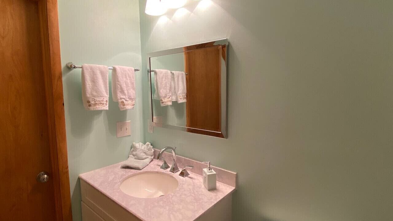 Photo of Bathroom in Nags Head