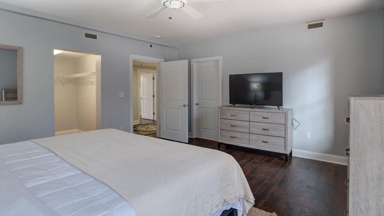 Photo of Bedroom in Asheville