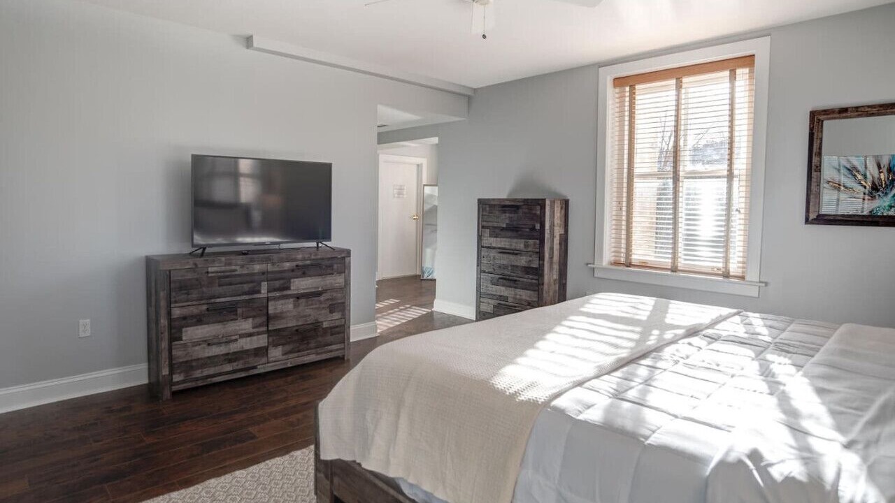Photo of Bedroom in Asheville