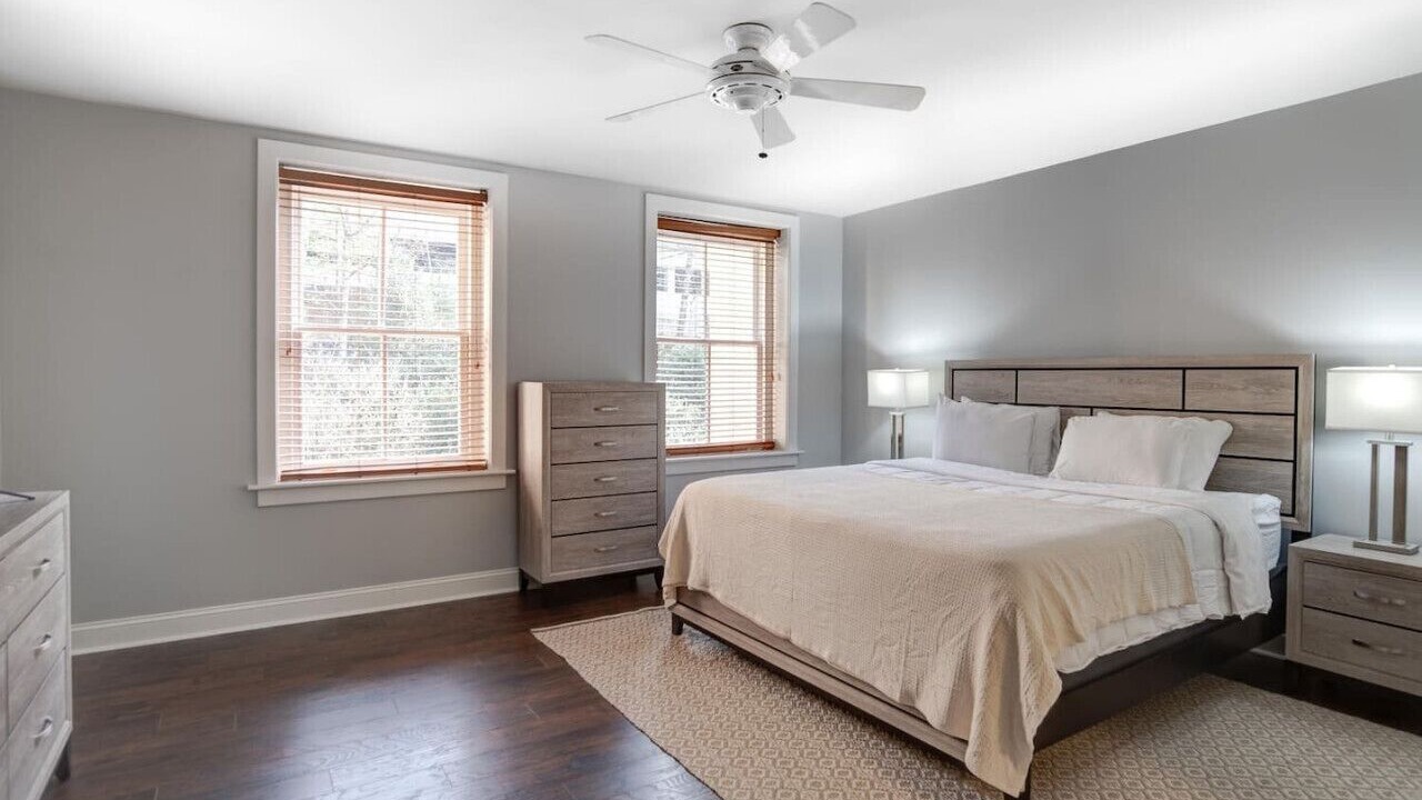 Photo of Bedroom in Asheville
