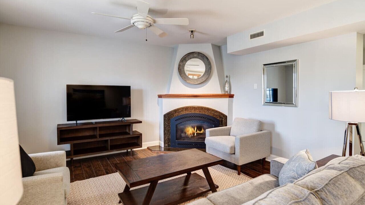 Photo of Livingroom in Asheville