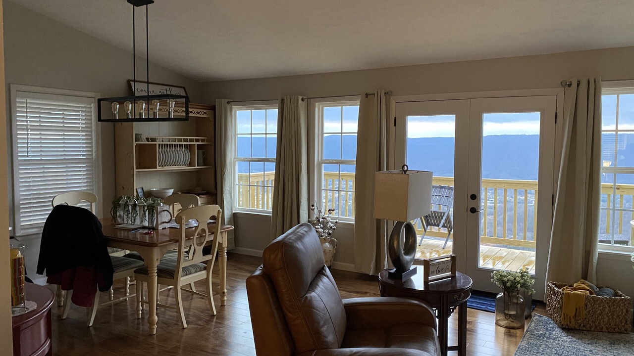 Photo of Livingroom in Trenton