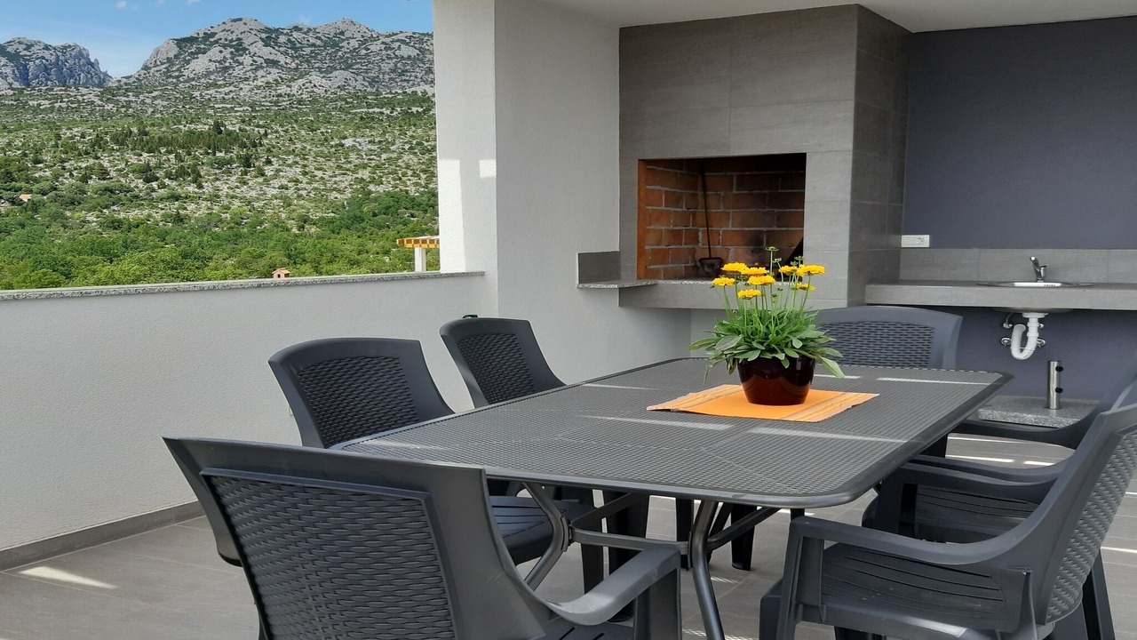 Photo of Outdoor in Seline