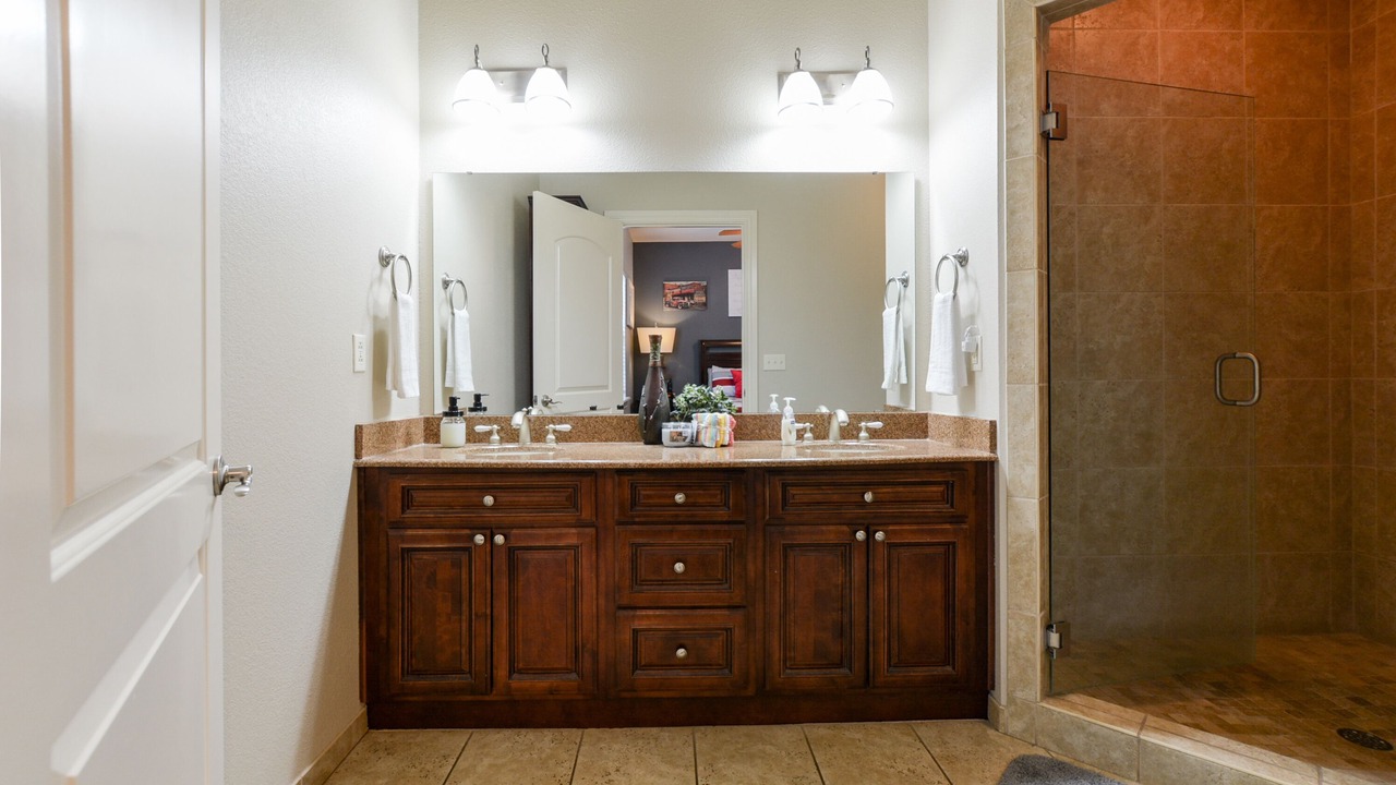 Photo of Bathroom in Branson
