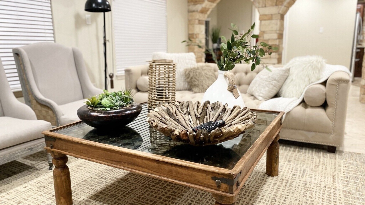 Photo of Livingroom in Westbury