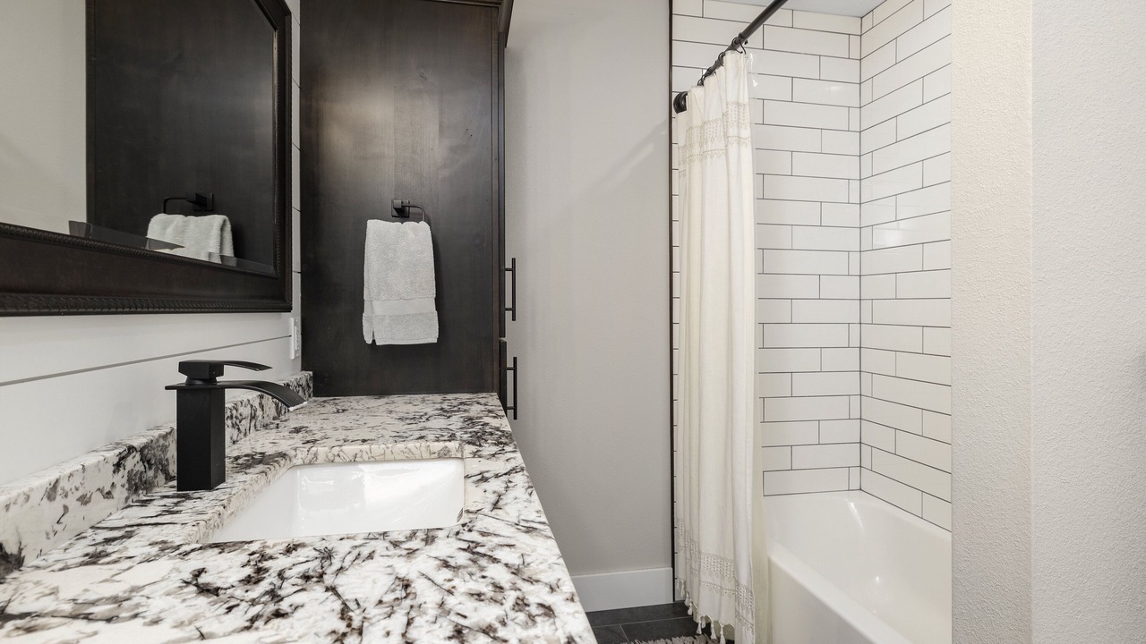 Photo of Bathroom in Eureka Springs