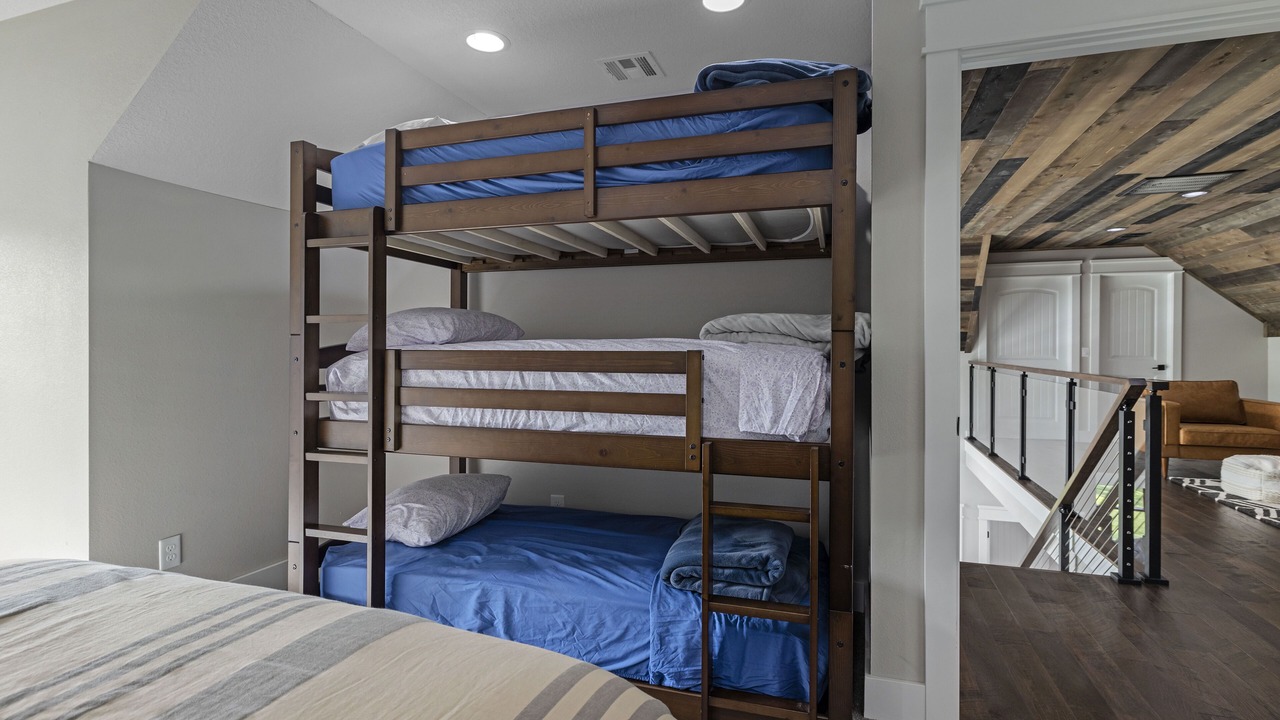 Photo of Bedroom in Eureka Springs