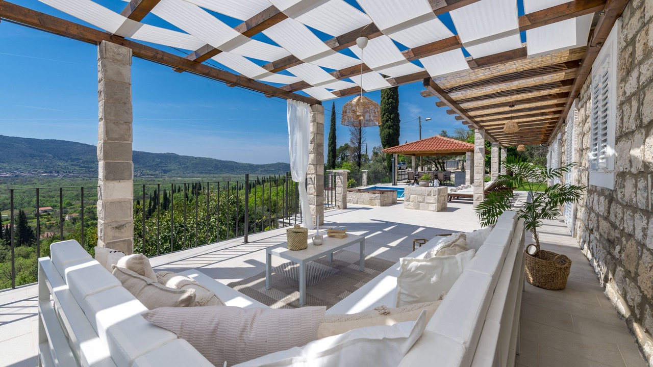 Photo of Patio Balcony in Ljuta
