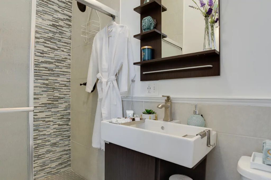 Photo of Bathroom in Downtown Memphis