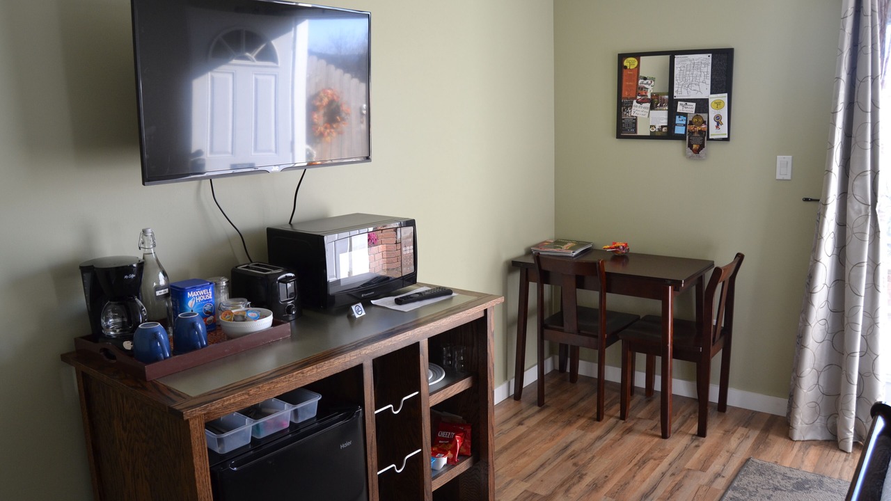 Photo of Others in Hermann