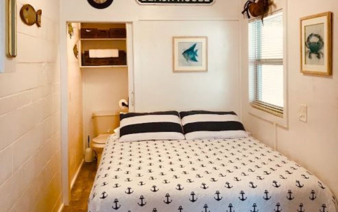 Photo of Bedroom in Oak Hill