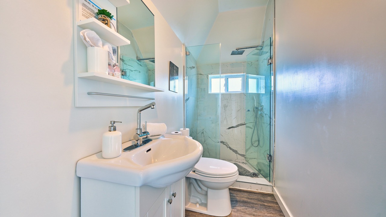 Photo of Bathroom in Wainfleet