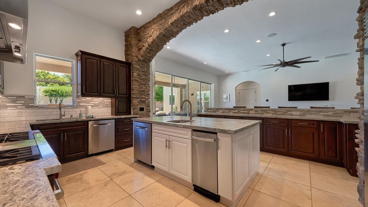 Photo of Kitchen in The Movie Colony