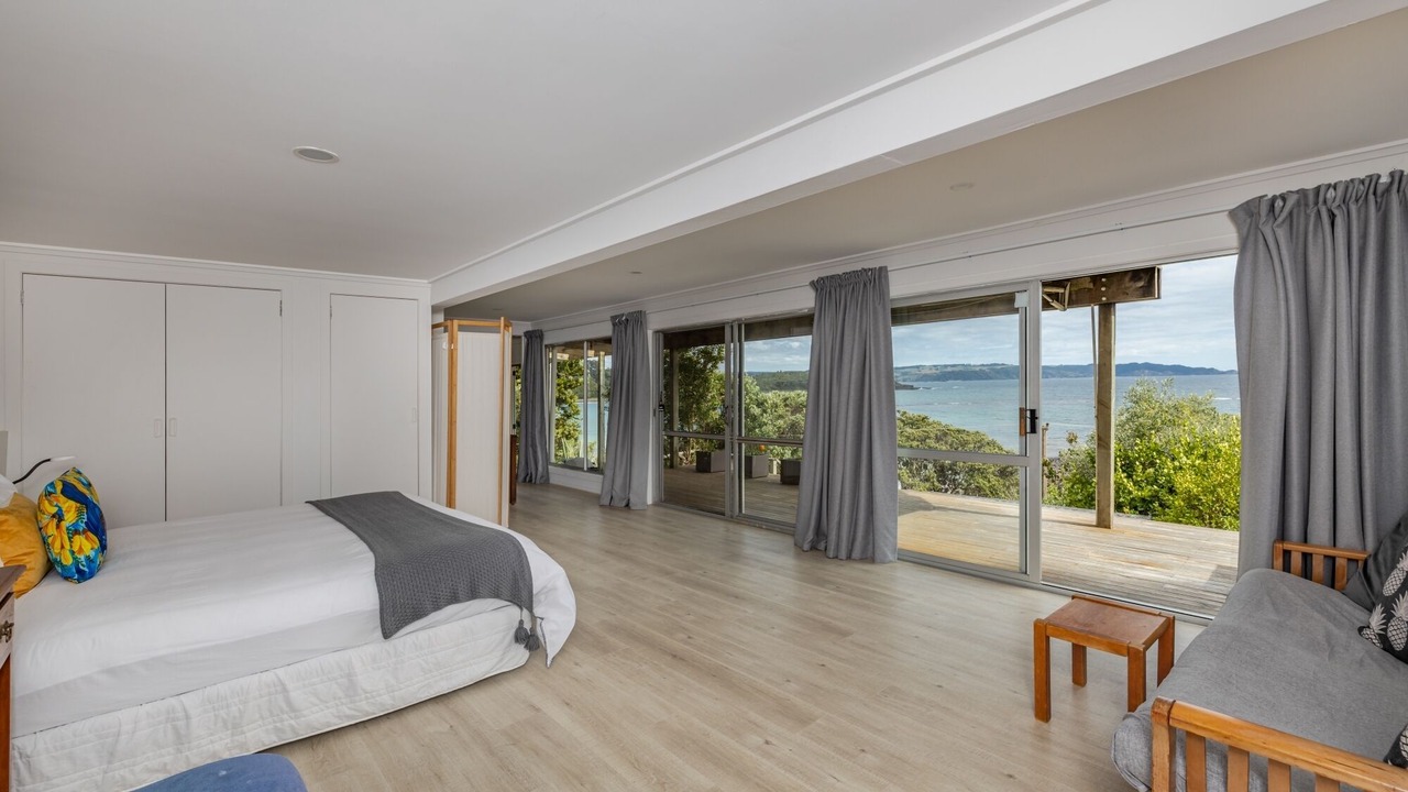 Photo of Bedroom in Te Tii