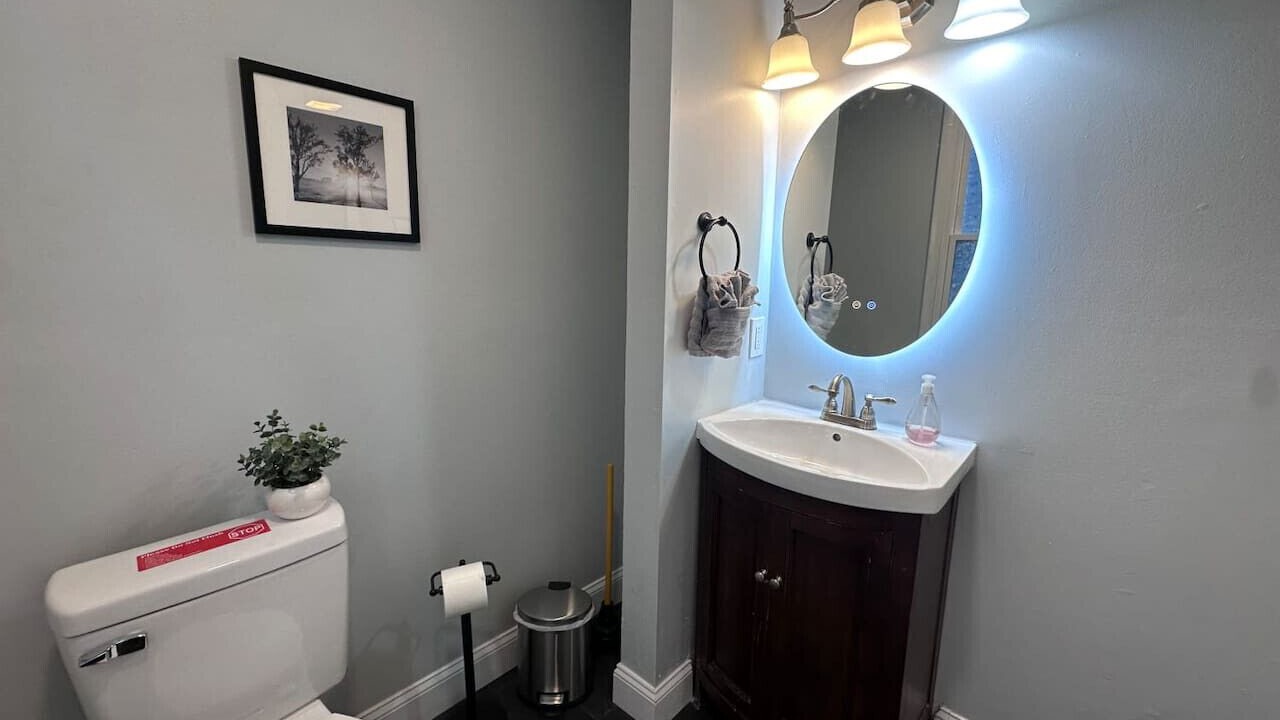 Photo of Bathroom in South Side Slopes