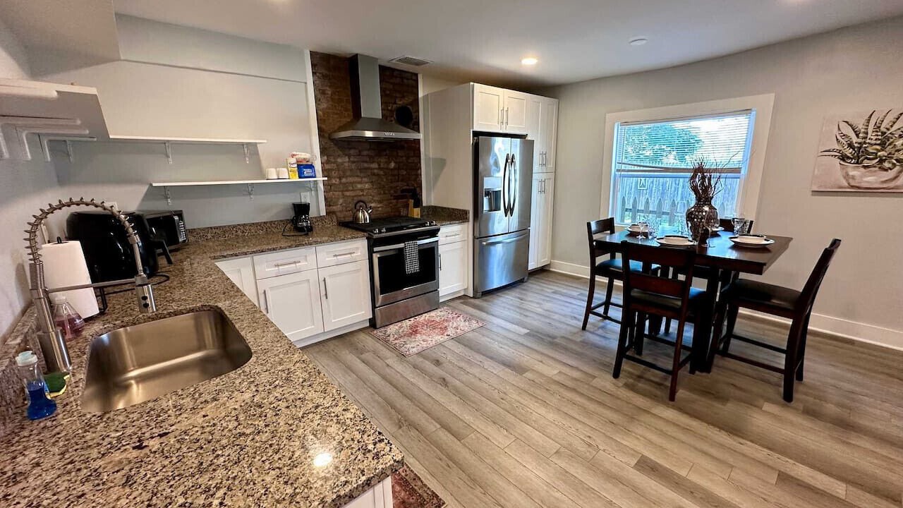 Photo of Kitchen in South Side Slopes