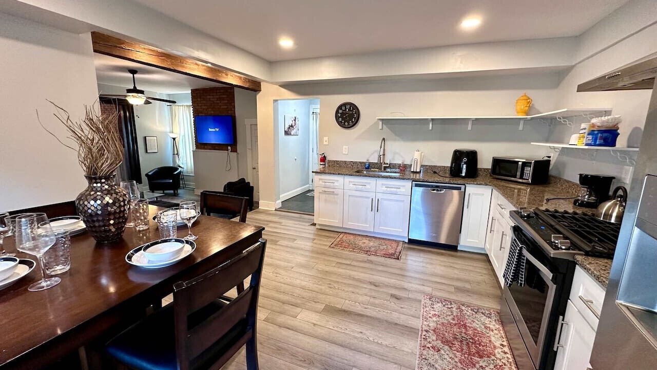 Photo of Kitchen in South Side Slopes