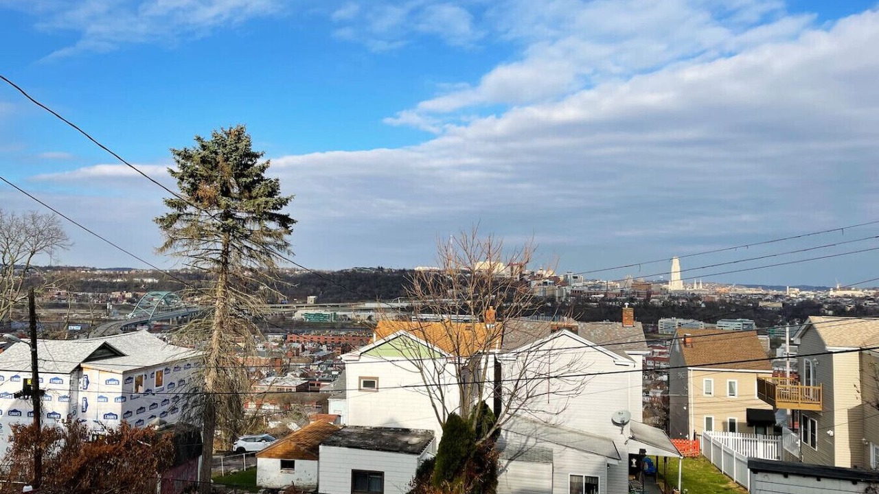 Photo of Others in South Side Slopes