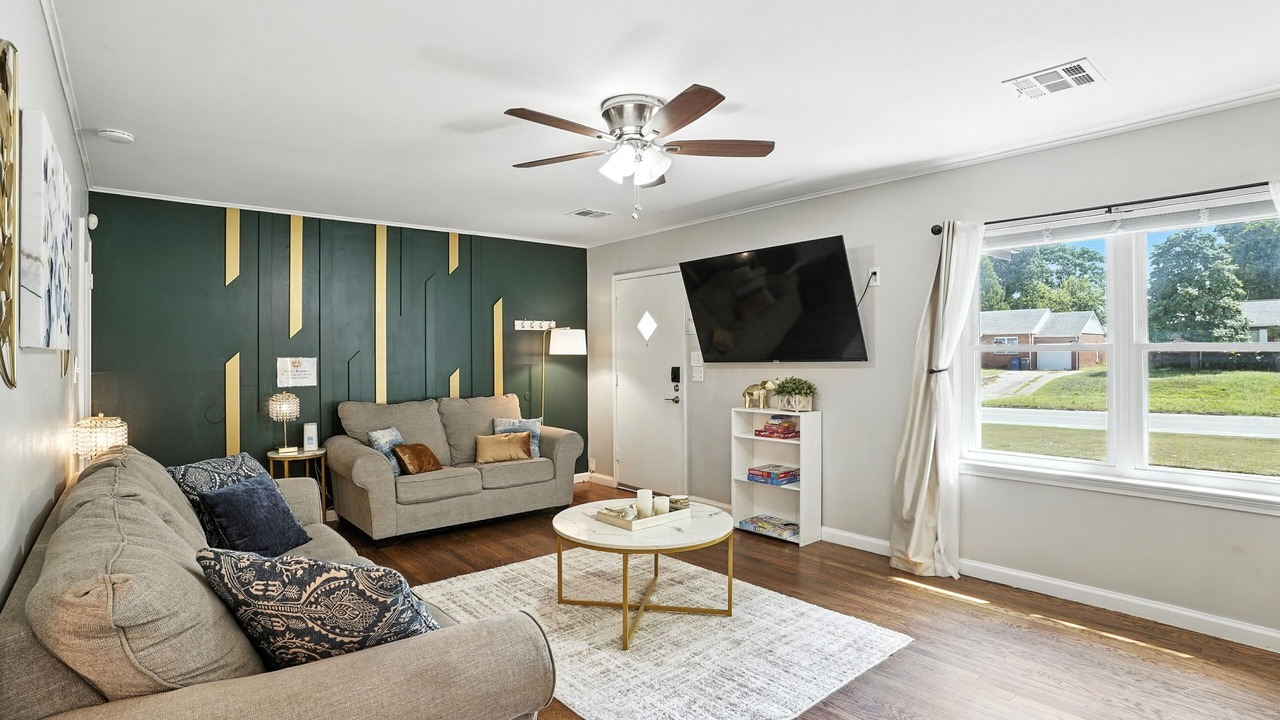 Photo of Livingroom in Tulsa