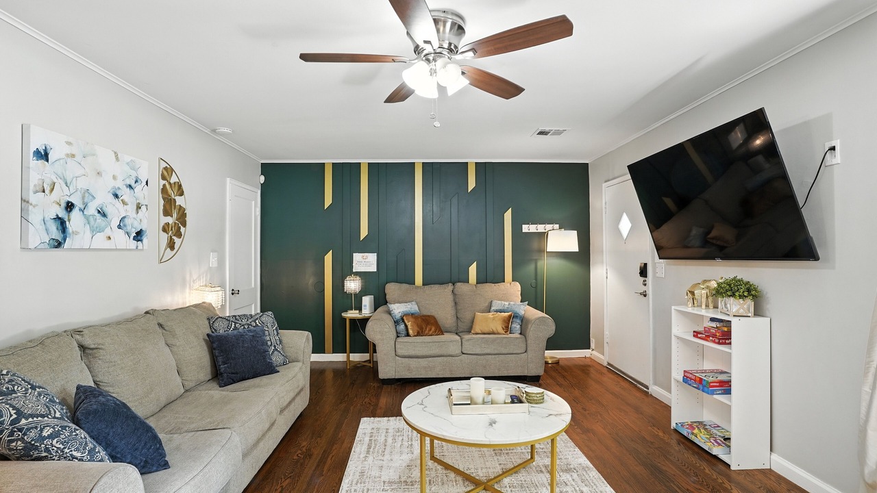 Photo of Livingroom in Tulsa
