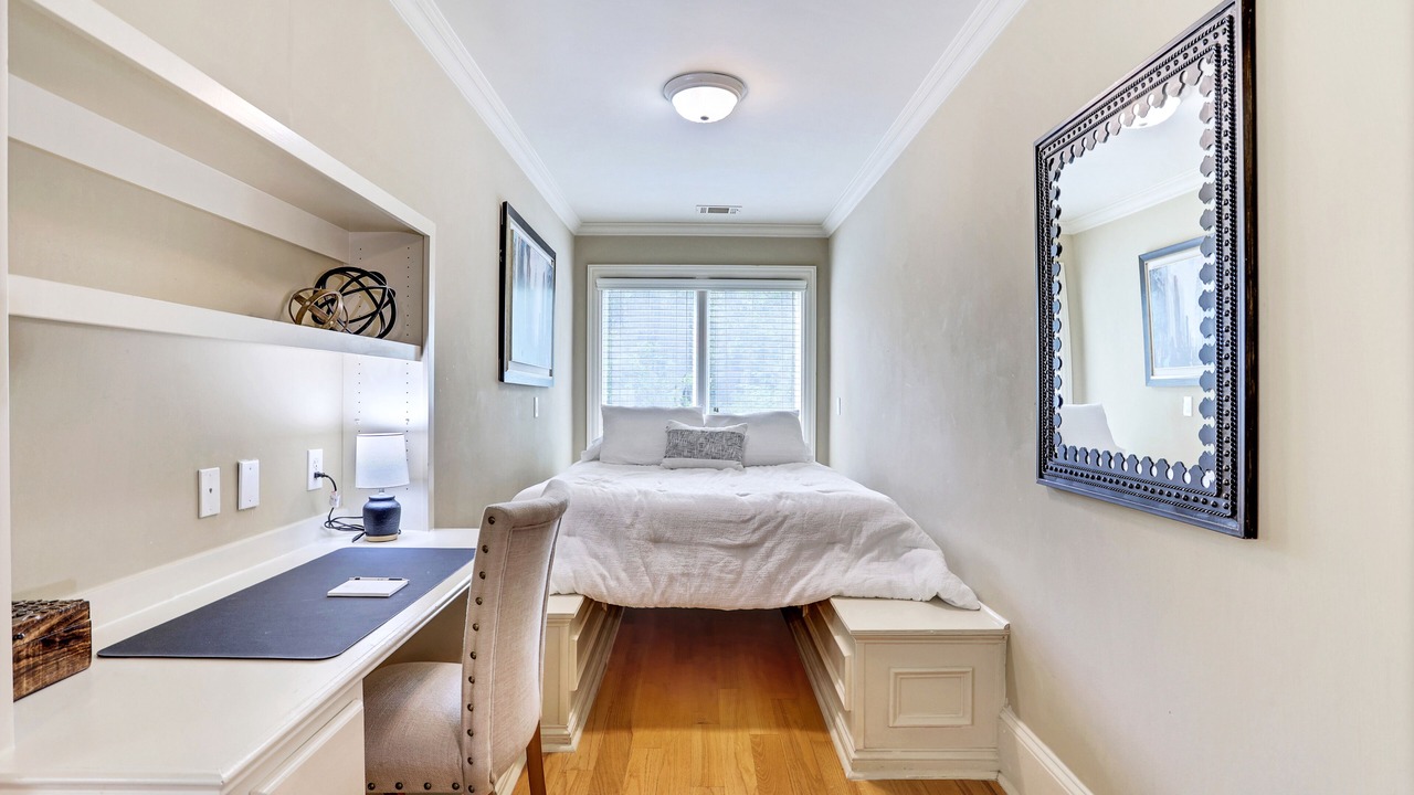 Photo of Bedroom in Flowery Branch