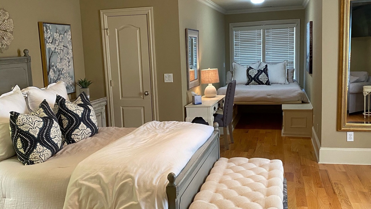 Photo of Bedroom in Flowery Branch